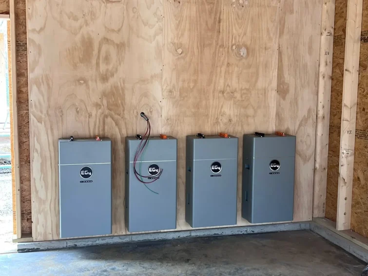 eg4-batteries-two-column-1400w