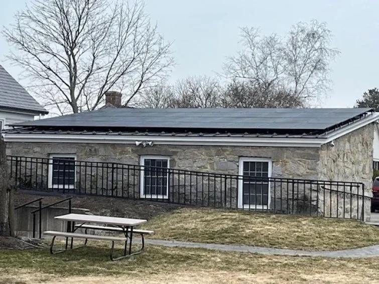 solar-on-stone-building
